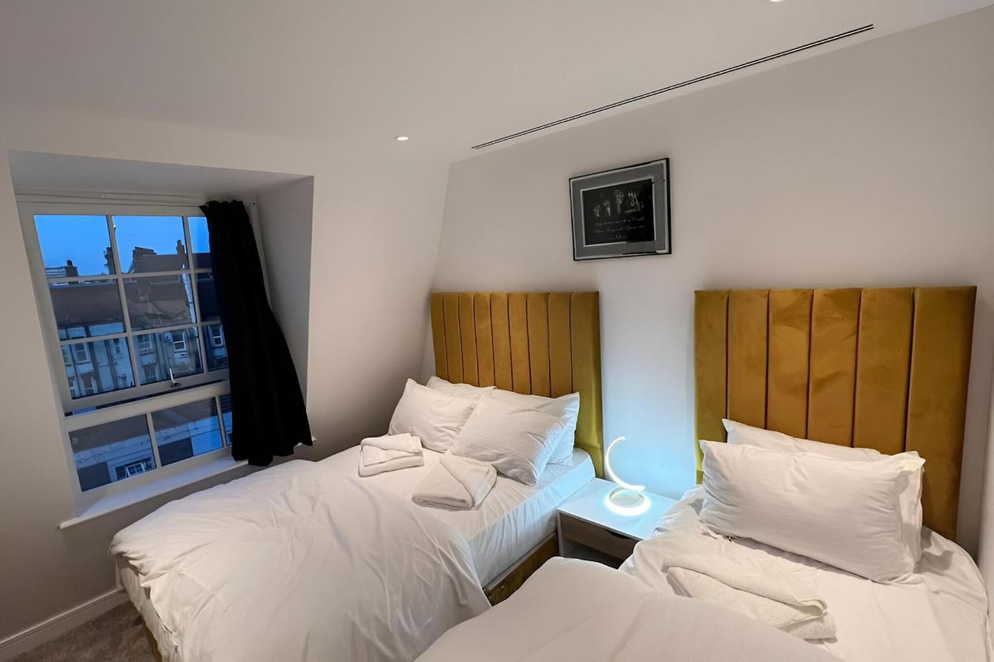Reserve Amazing 2-Bedroom Penthouse In Marble Arch 74 London Exterior photo